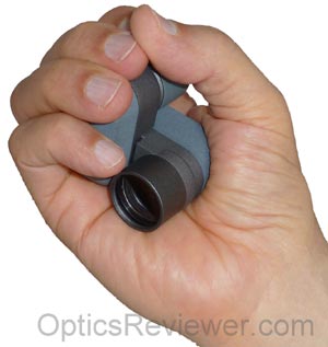 Docter Monocular 8X21 in hand